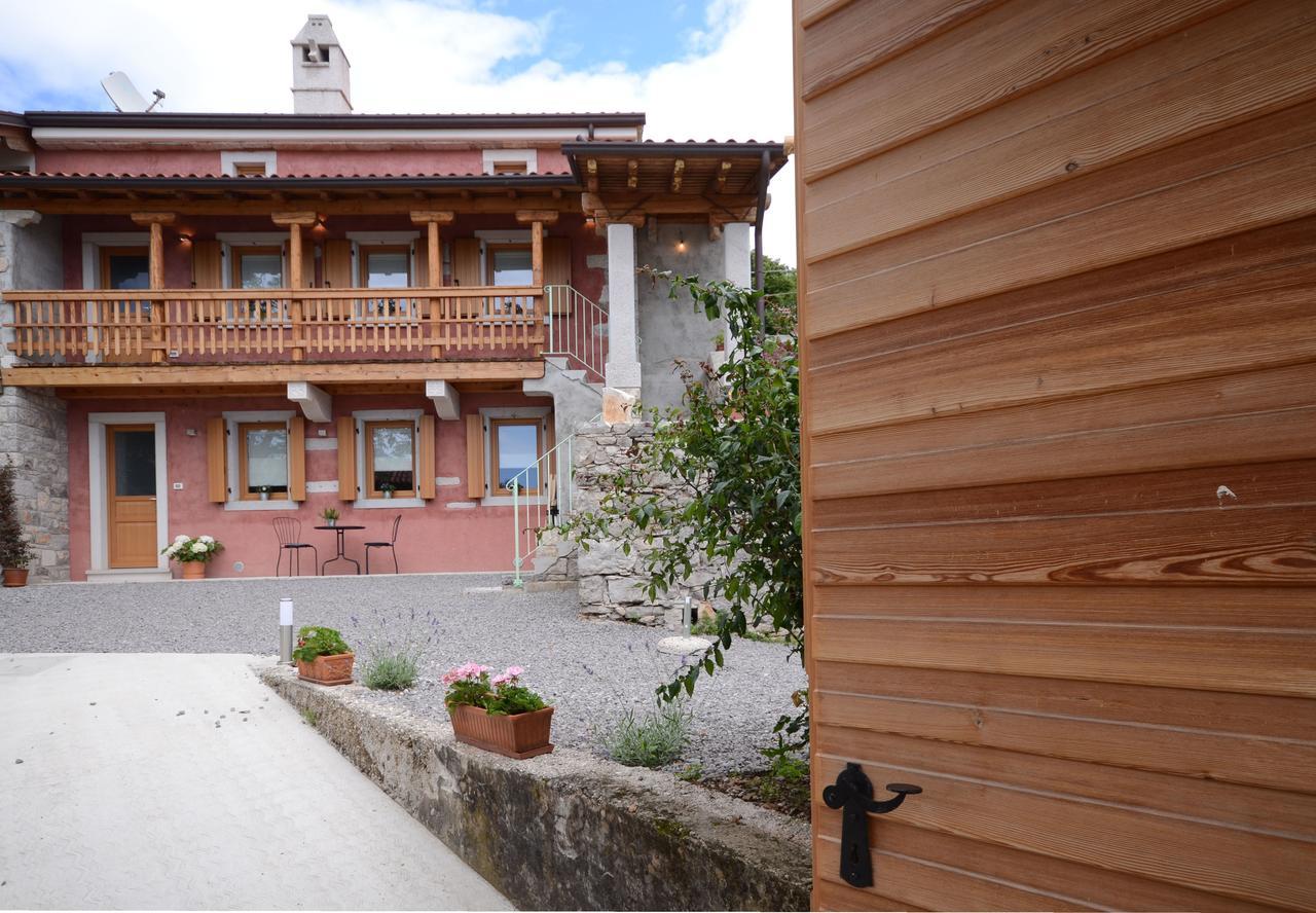 Matijevi Apartments Sistiana Bagian luar foto