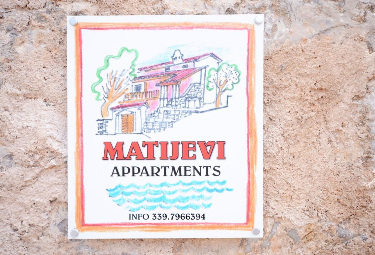 Matijevi Apartments Sistiana Bagian luar foto